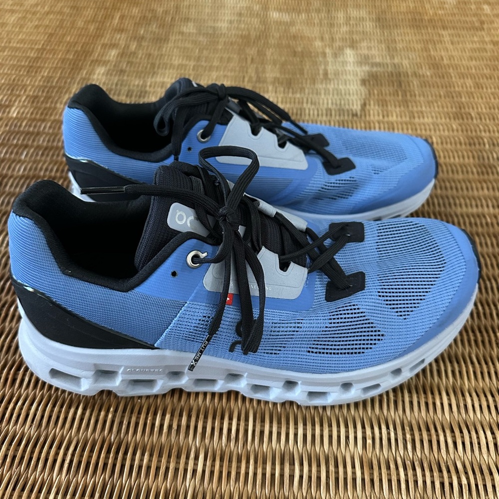 On Running Women’s Blue Athletic Shoes